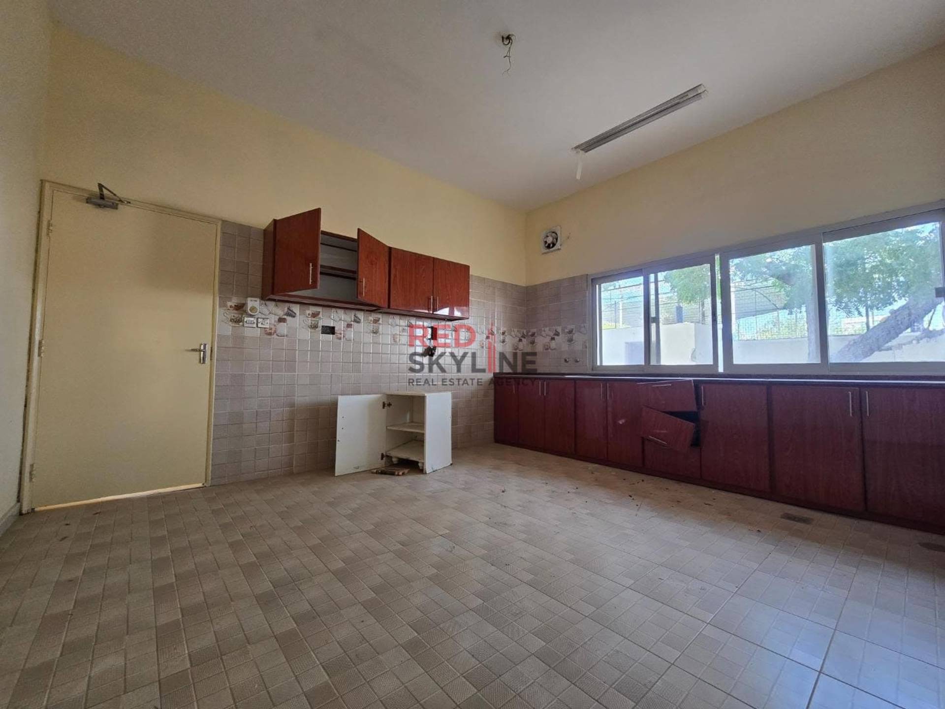 Land in Qurum Heights - Photo 5