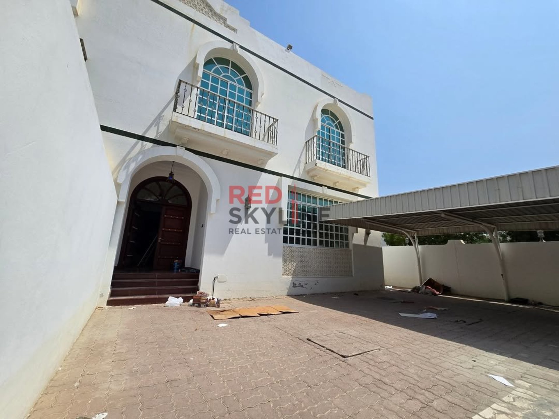 5 Bedroom Villa in Madinat Al Ilam - Photo 1