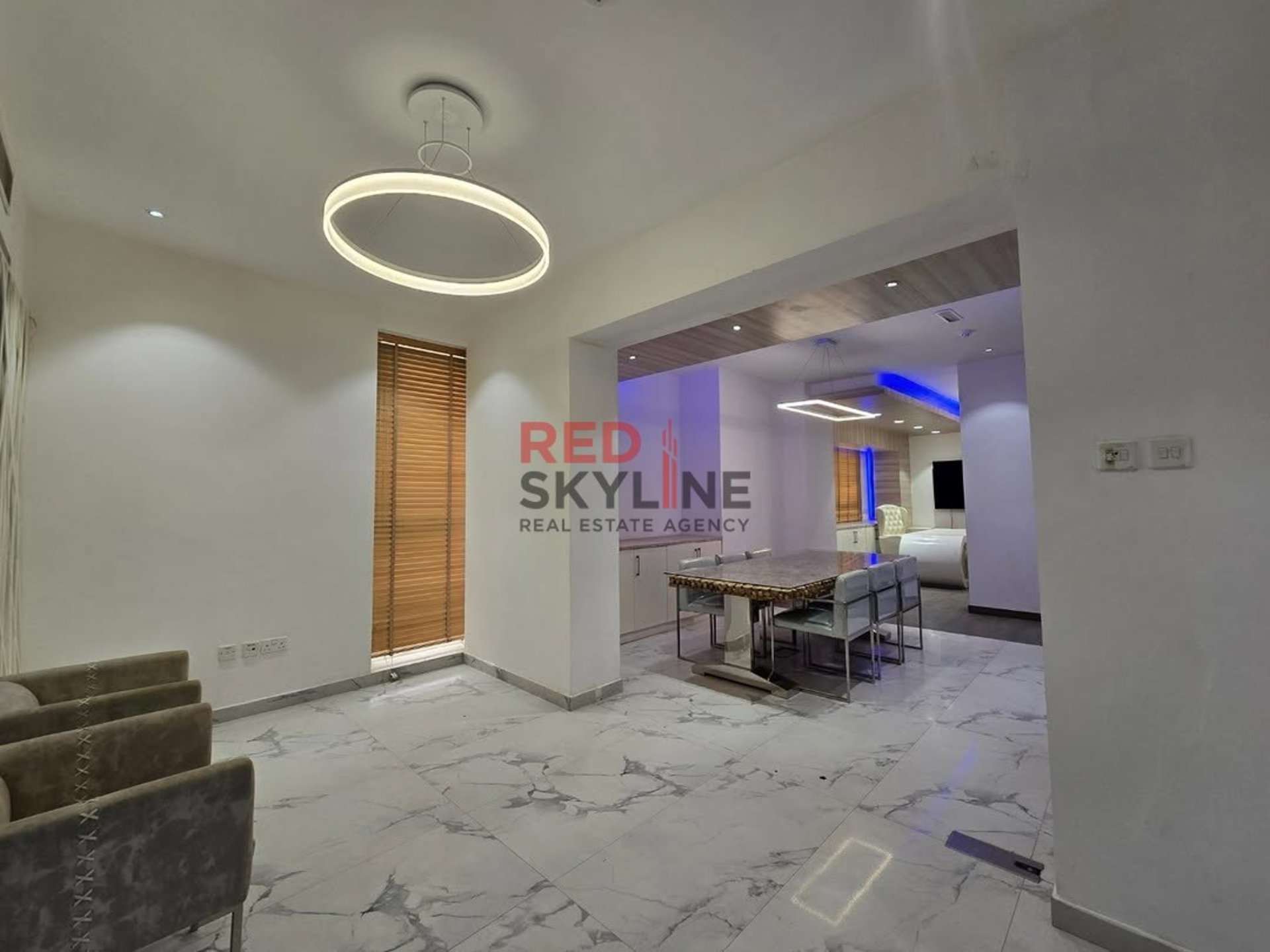 Office in Ghala - Photo 1