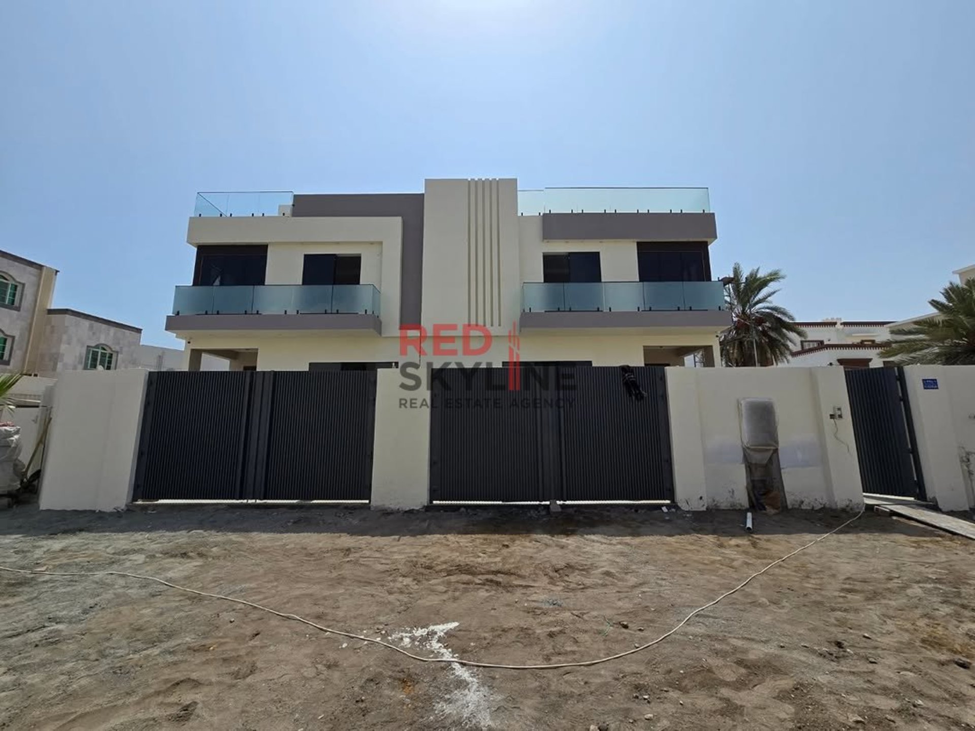 4 Bedroom Villa in Athaiba - Photo 1