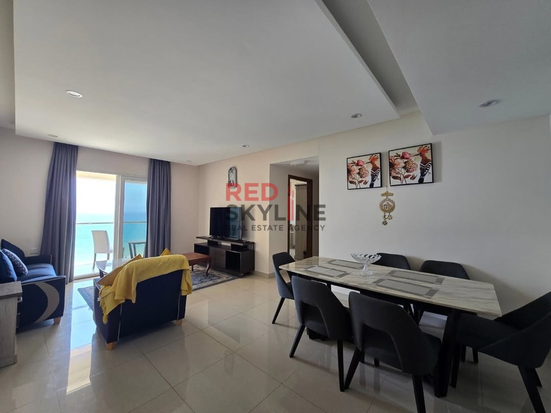 2 Bedroom Apartment in Al Ghubrah - Photo 1