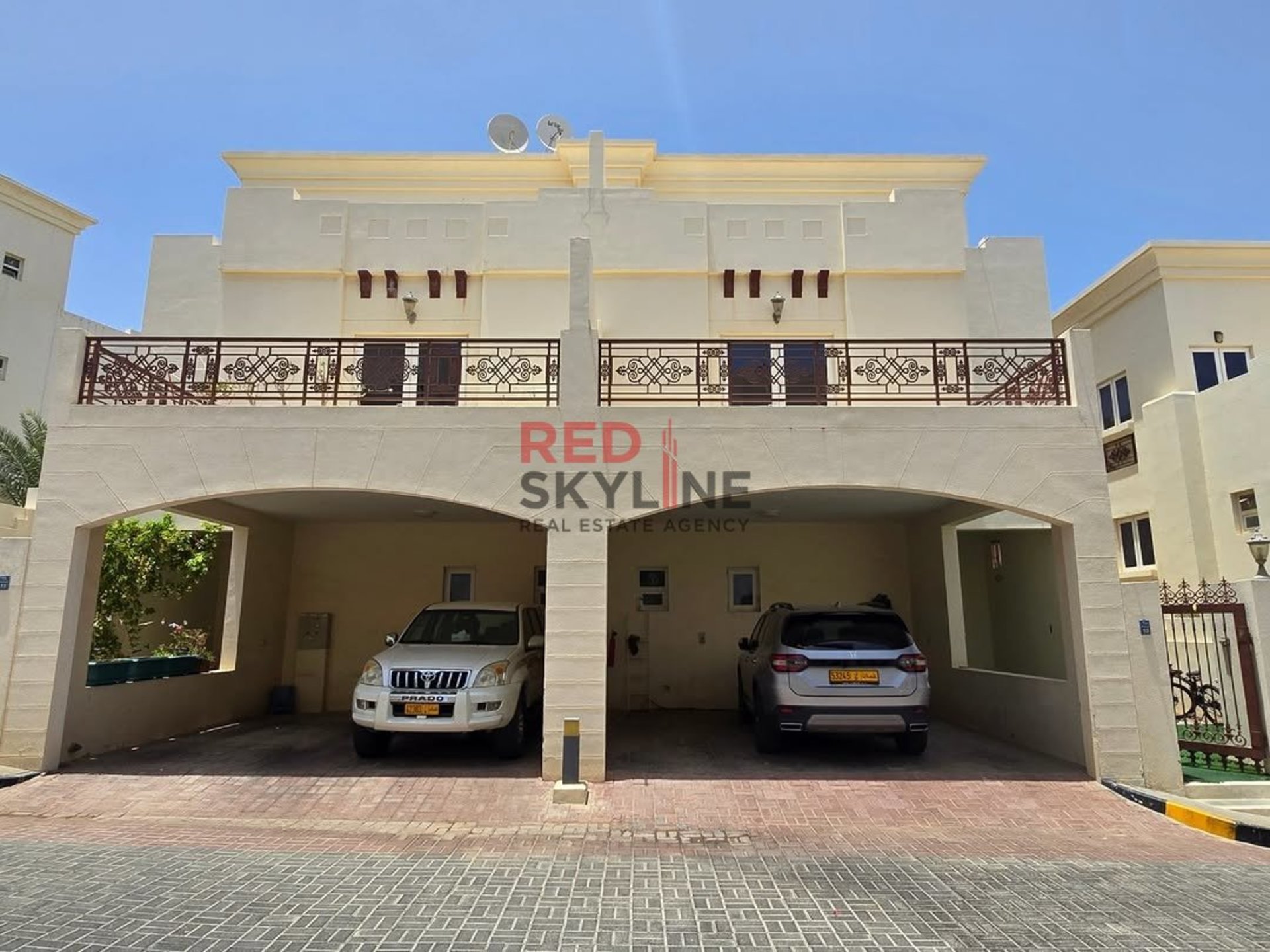 4 Bedroom Villa in Madinat Al Ilam - Photo 1