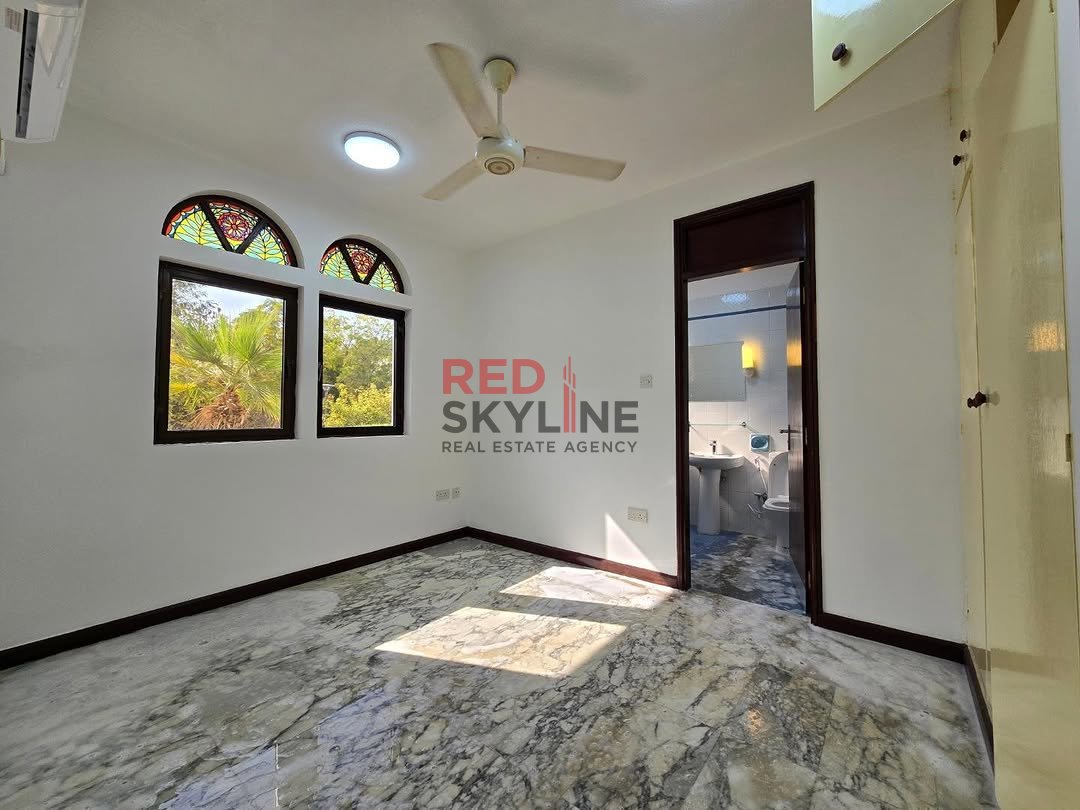 2 Bedroom Apartment in Shatti Al Qurum - Photo 10