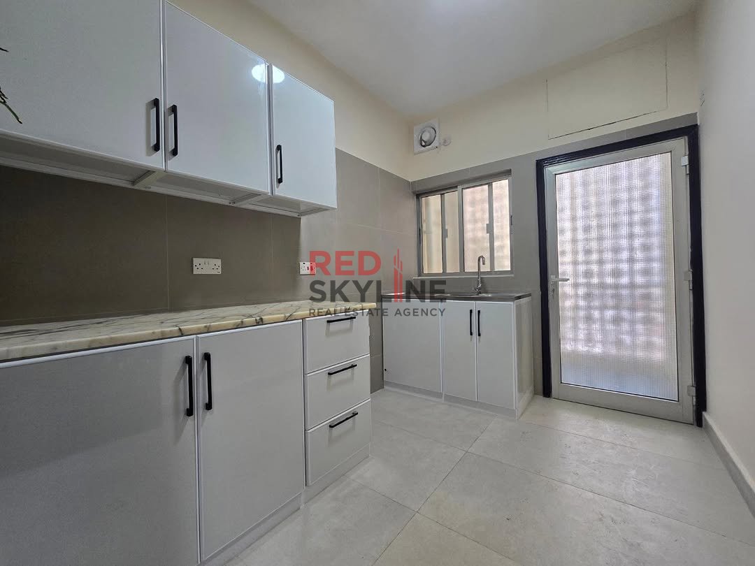 2 Bedroom Apartment in Al Khuwair - Photo 4
