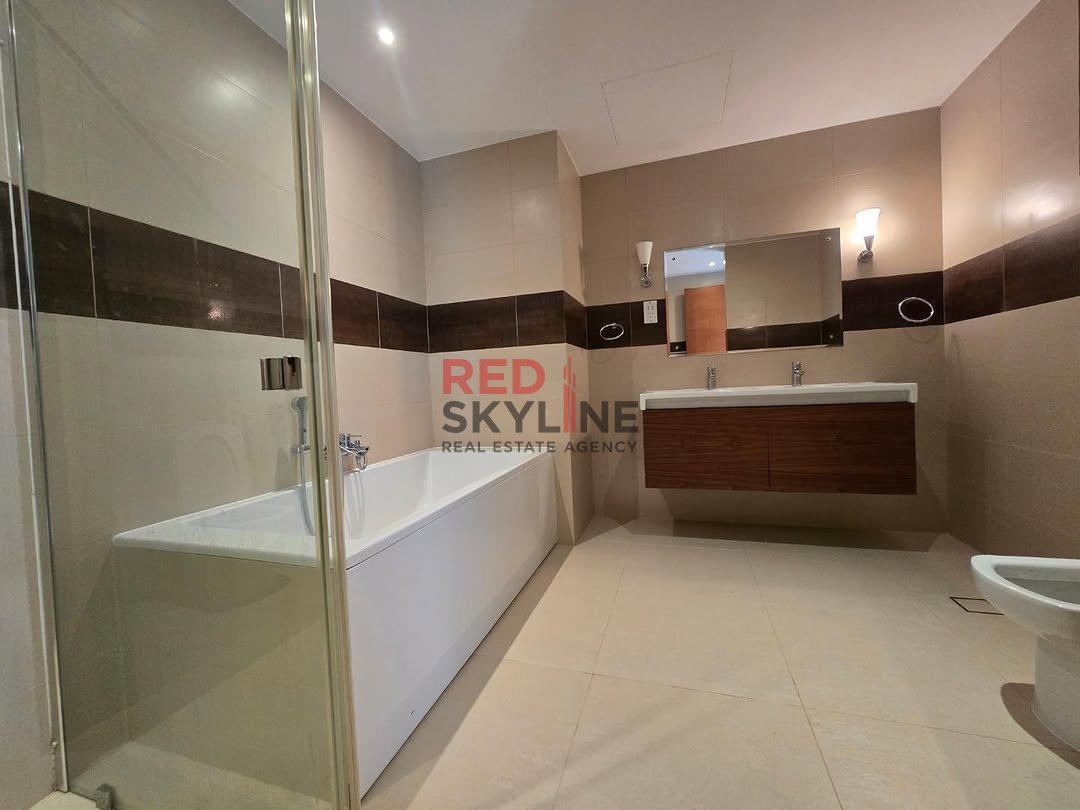 3 Bedroom Townhouse in Muscat - Photo 8