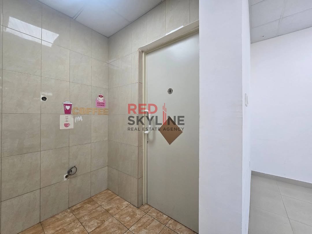 Office in Al Khuwair - Photo 4