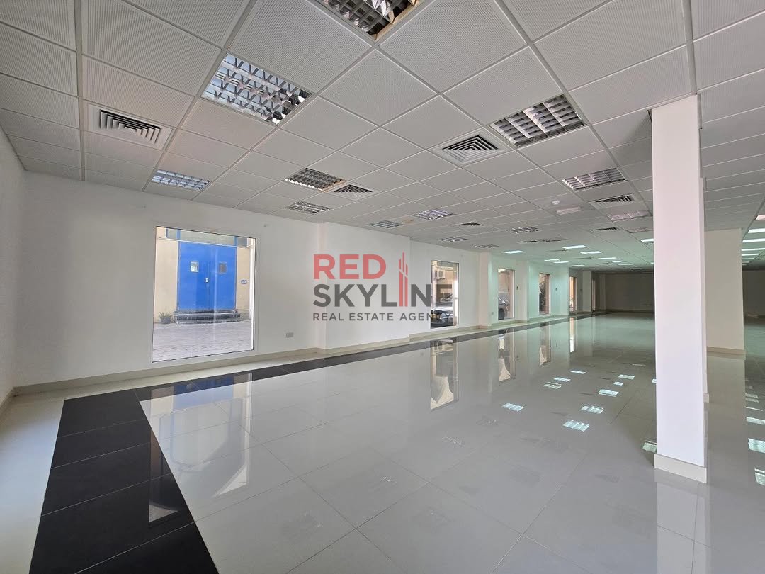 Shop in Al Qurum - Photo 4