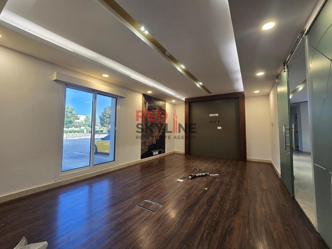 Office in Al Qurum - Photo 4