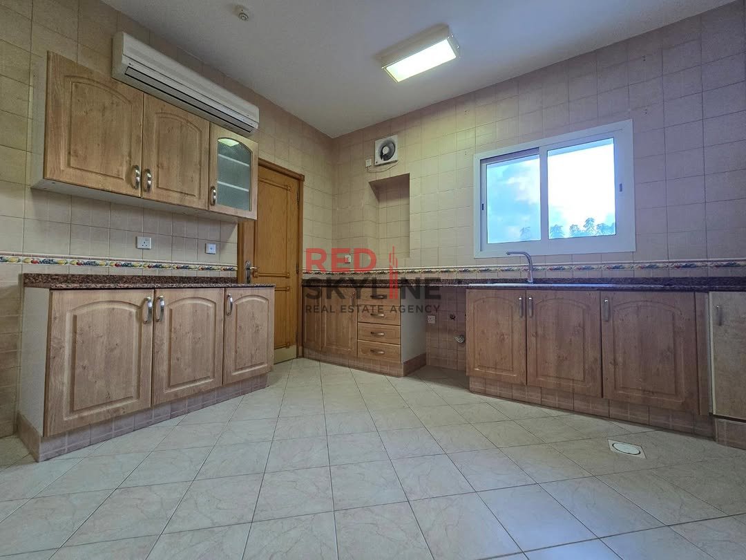 2 Bedroom Apartment in Al Qurum - Photo 4