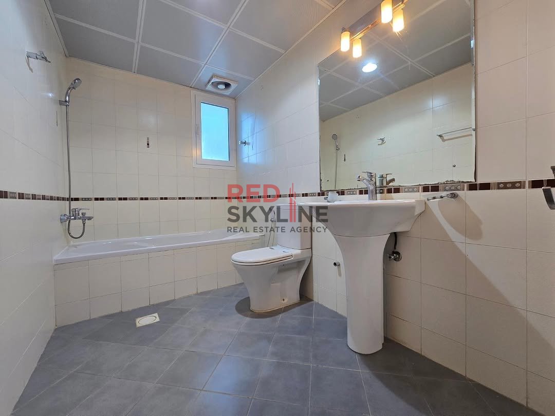 2 Bedroom Apartment in Al Qurum - Photo 6