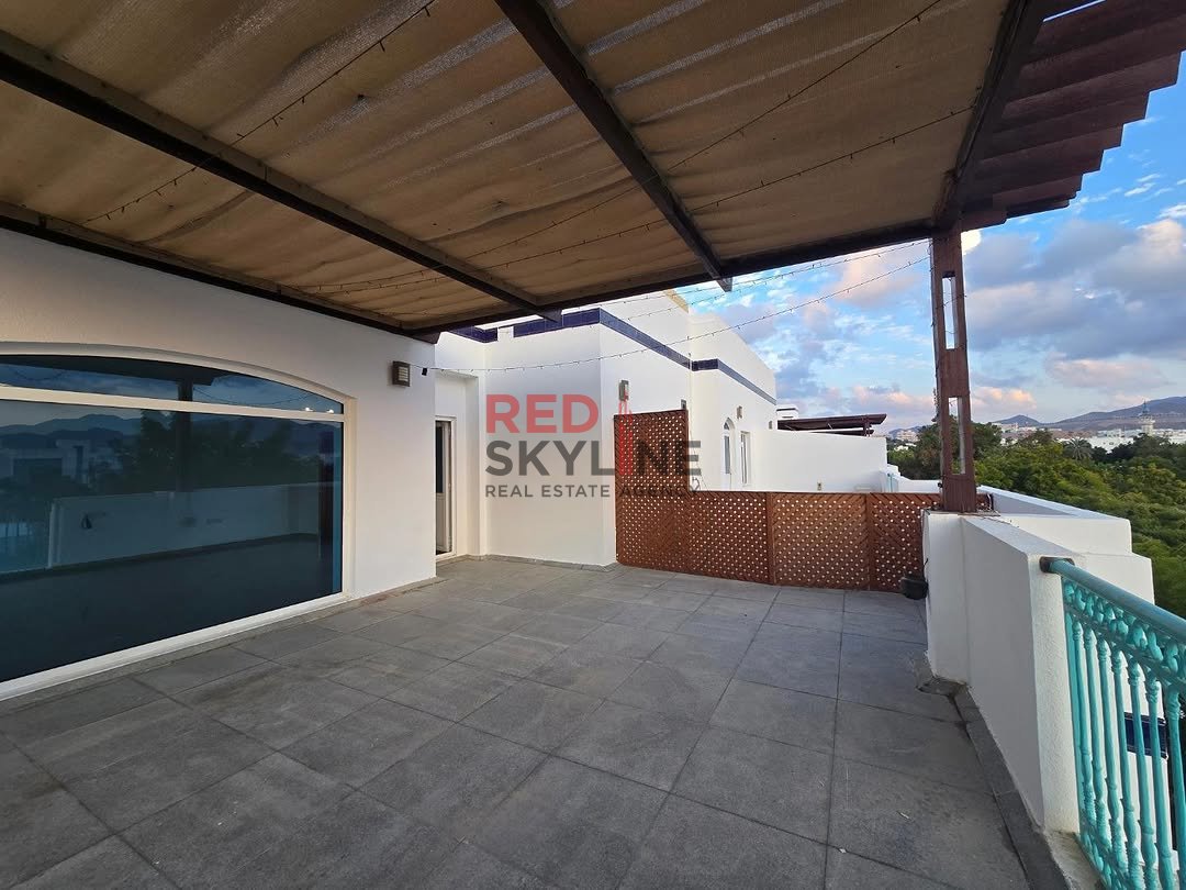 2 Bedroom Apartment in Al Qurum - Photo 10