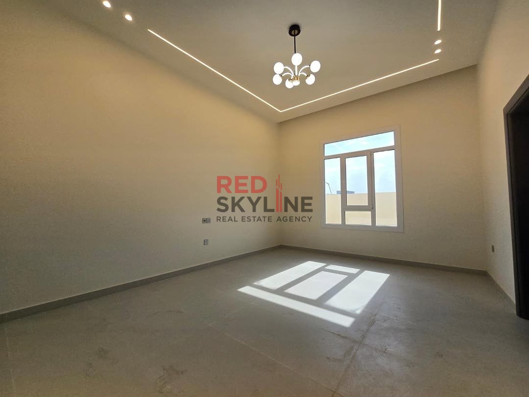 5 Bedroom Villa in Al Khoud - Photo 5