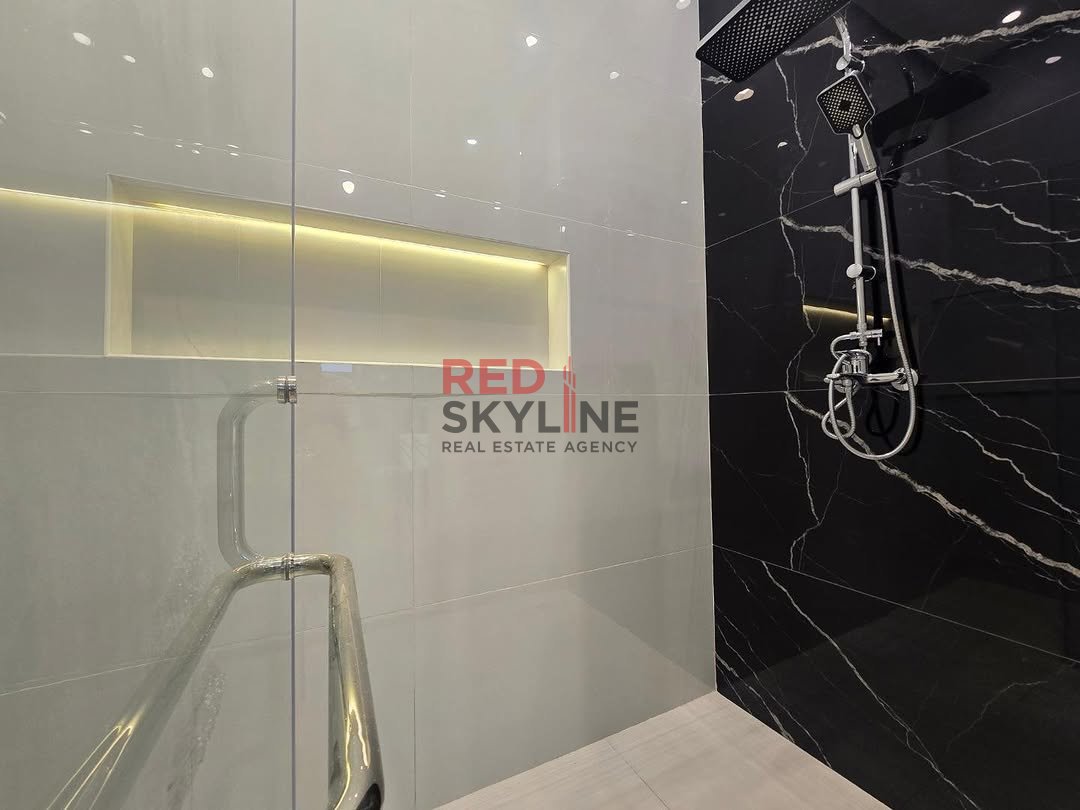 5 Bedroom Villa in Al Khoud - Photo 9