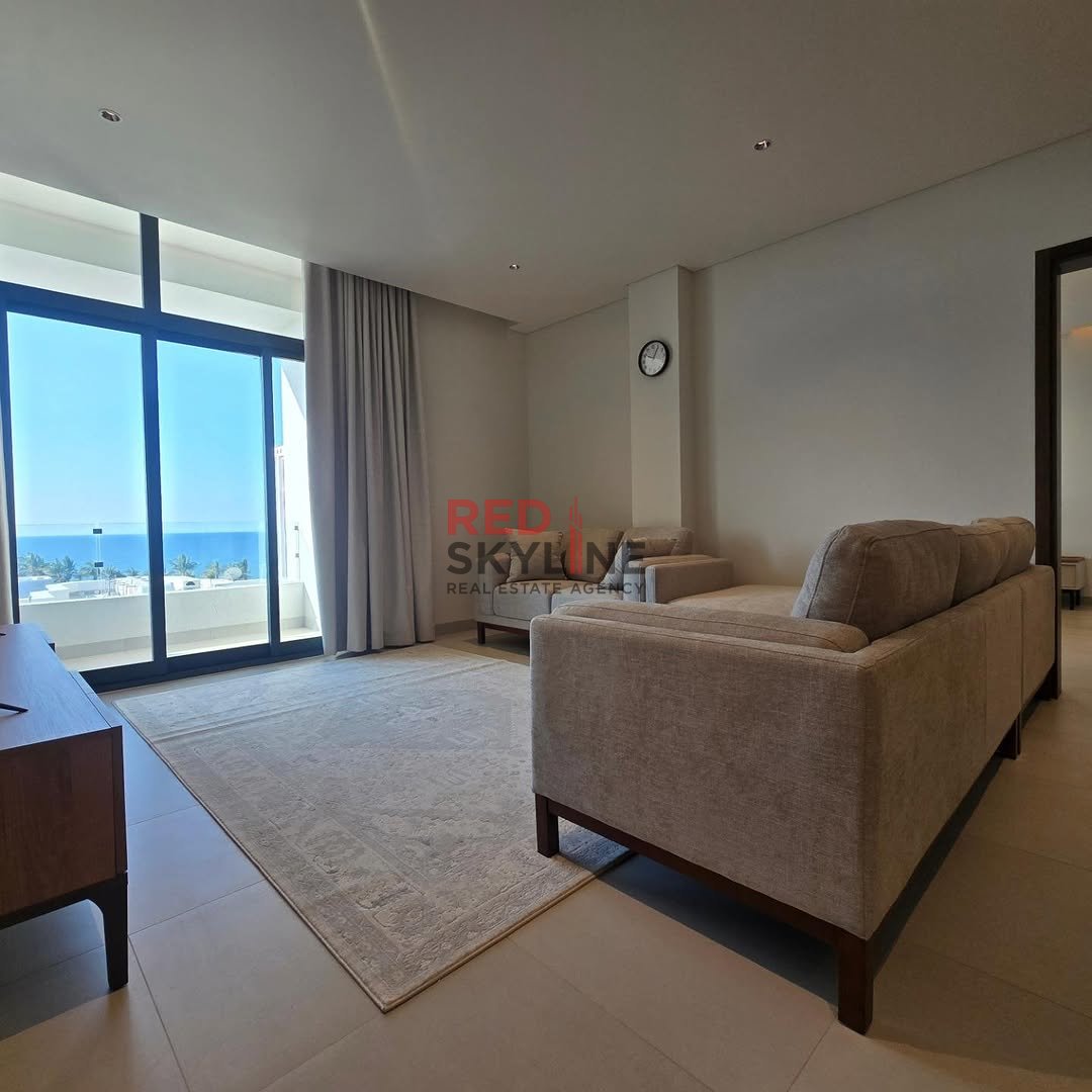 2 BR Apartment in Shatti Al Qurum