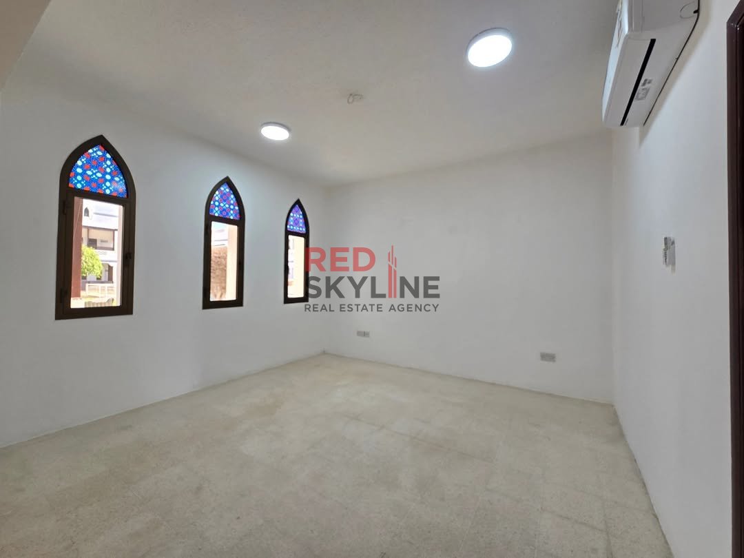 3 Bedroom Townhouse in Shatti Al Qurum - Photo 2
