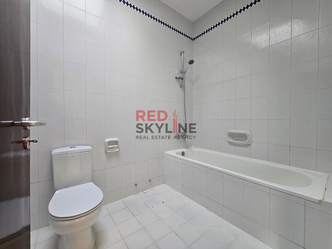 3 Bedroom Townhouse in Shatti Al Qurum - Photo 10