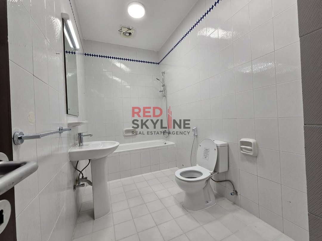 3 Bedroom Townhouse in Shatti Al Qurum - Photo 12