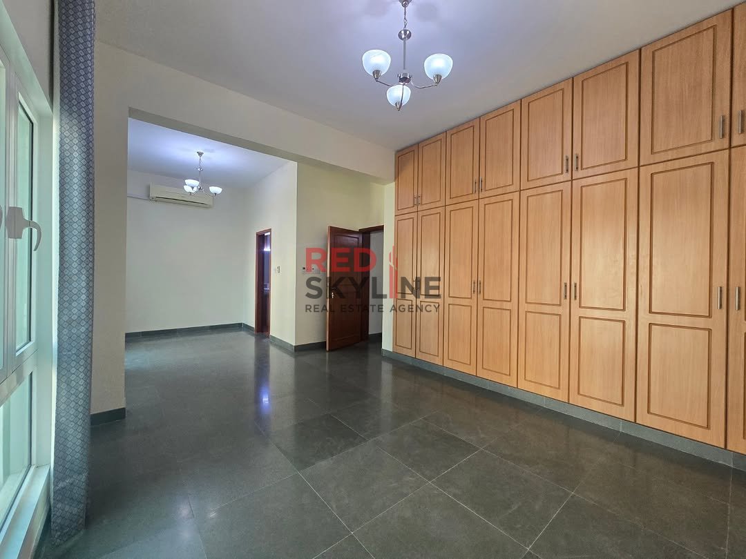 4 Bedroom Townhouse in Muscat - Photo 3
