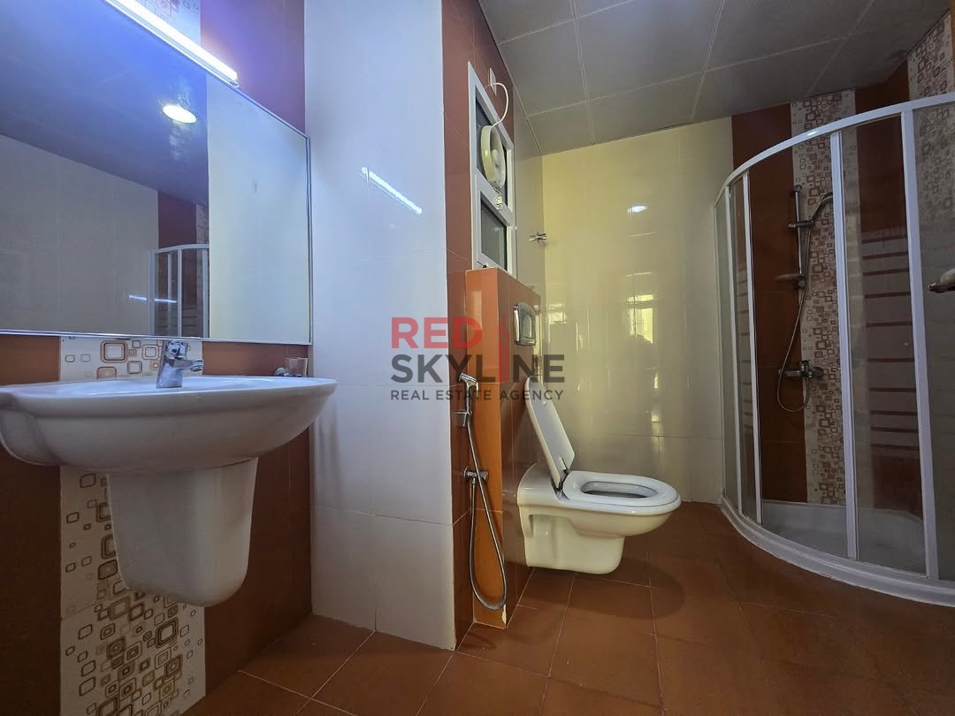 4 Bedroom Townhouse in Muscat - Photo 4