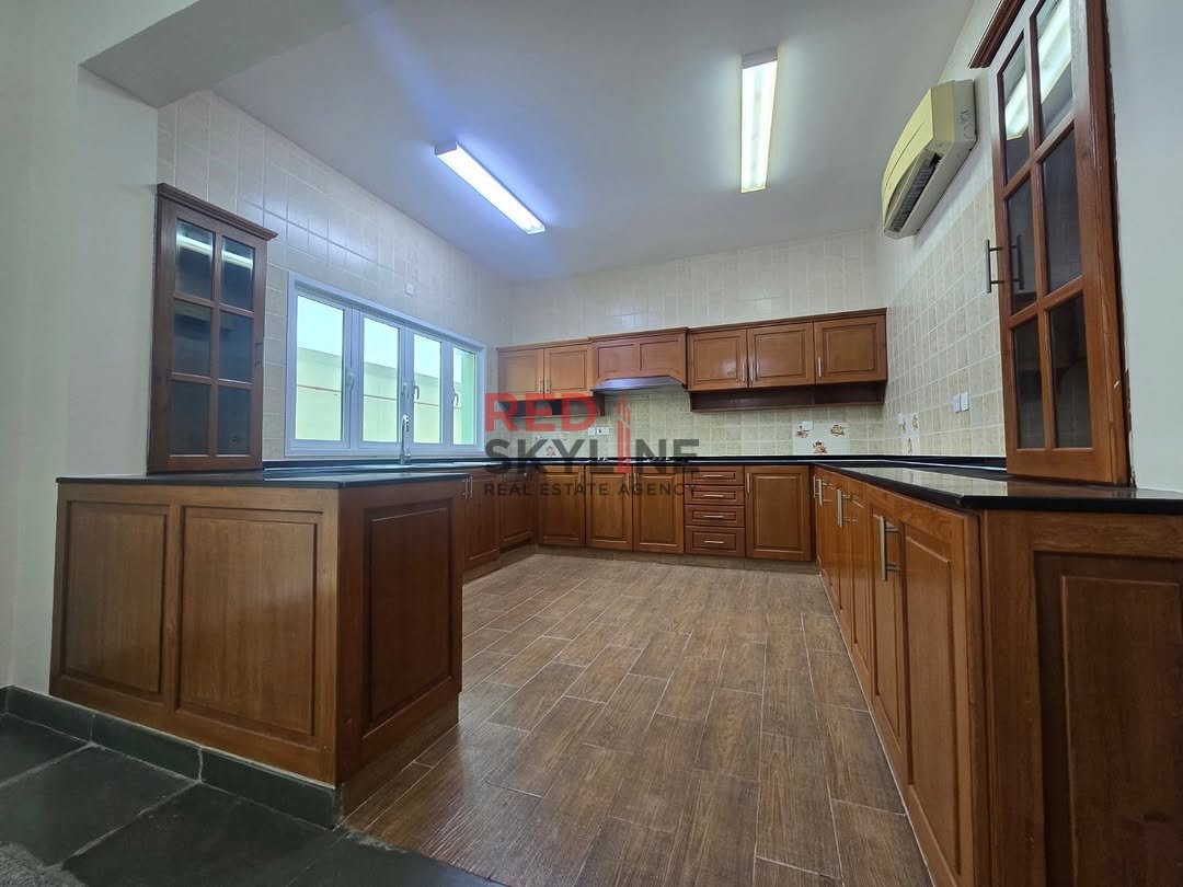 4 Bedroom Townhouse in Muscat - Photo 7