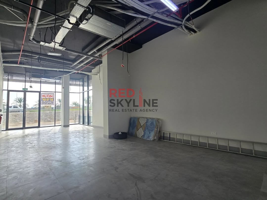 Shop in Al Hail - Photo 3