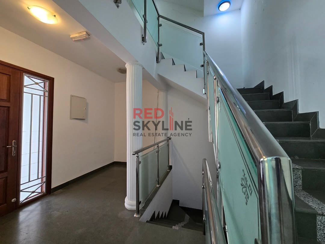 4 Bedroom Townhouse in Muscat - Photo 4