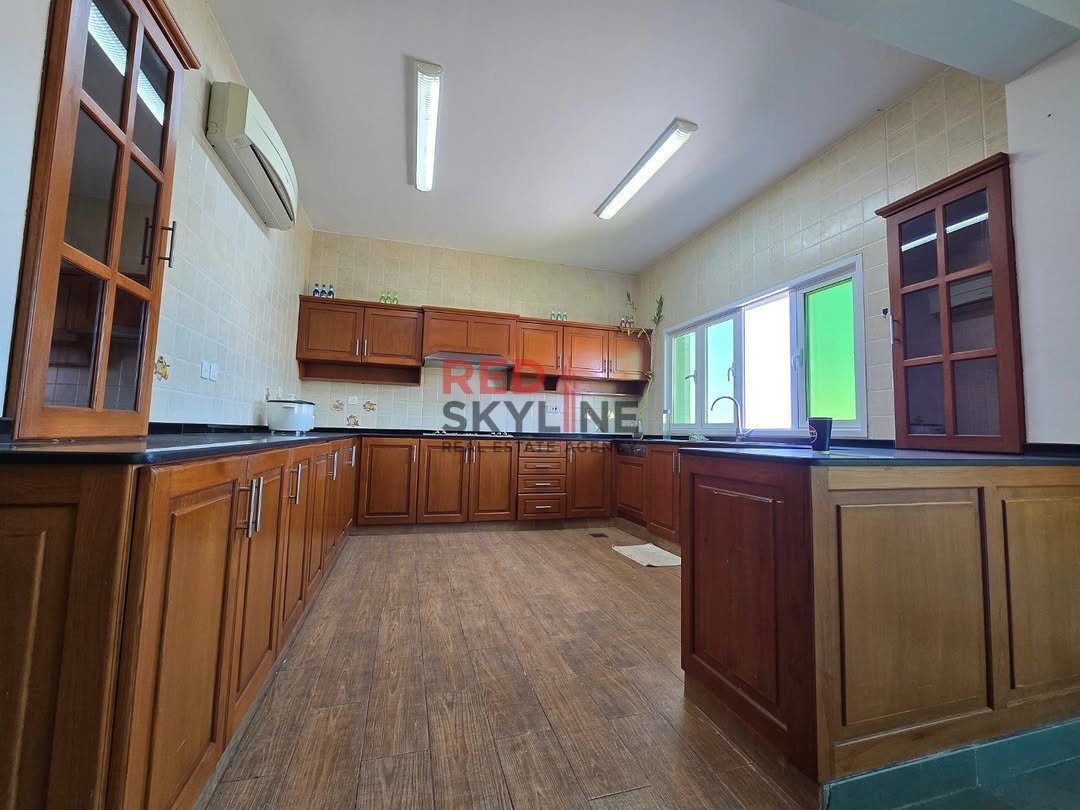 4 Bedroom Townhouse in Muscat - Photo 5