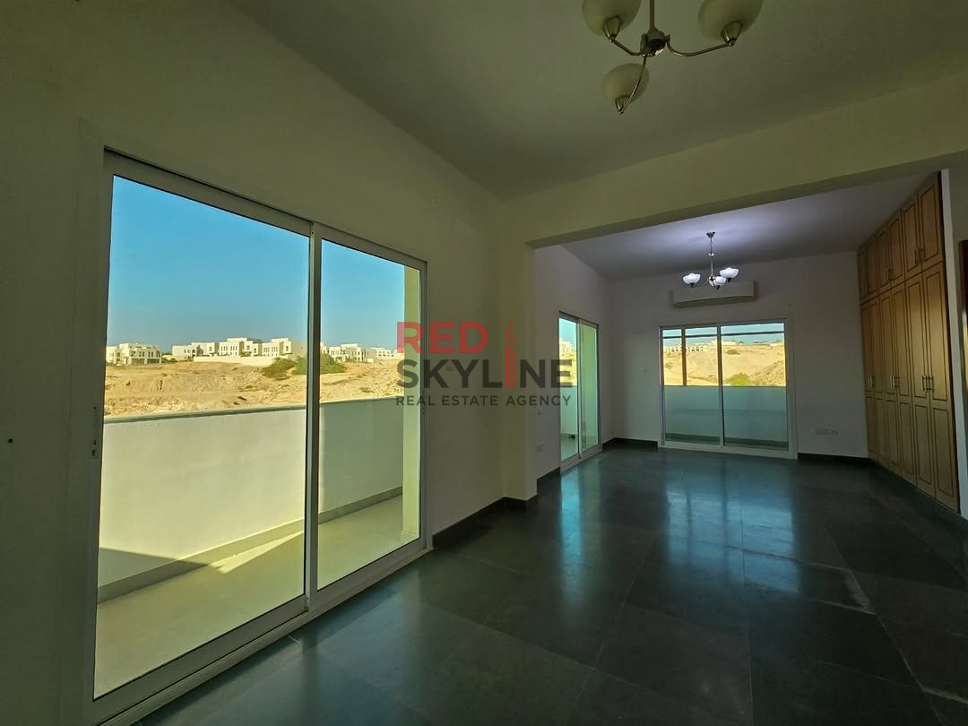4 Bedroom Townhouse in Muscat - Photo 14