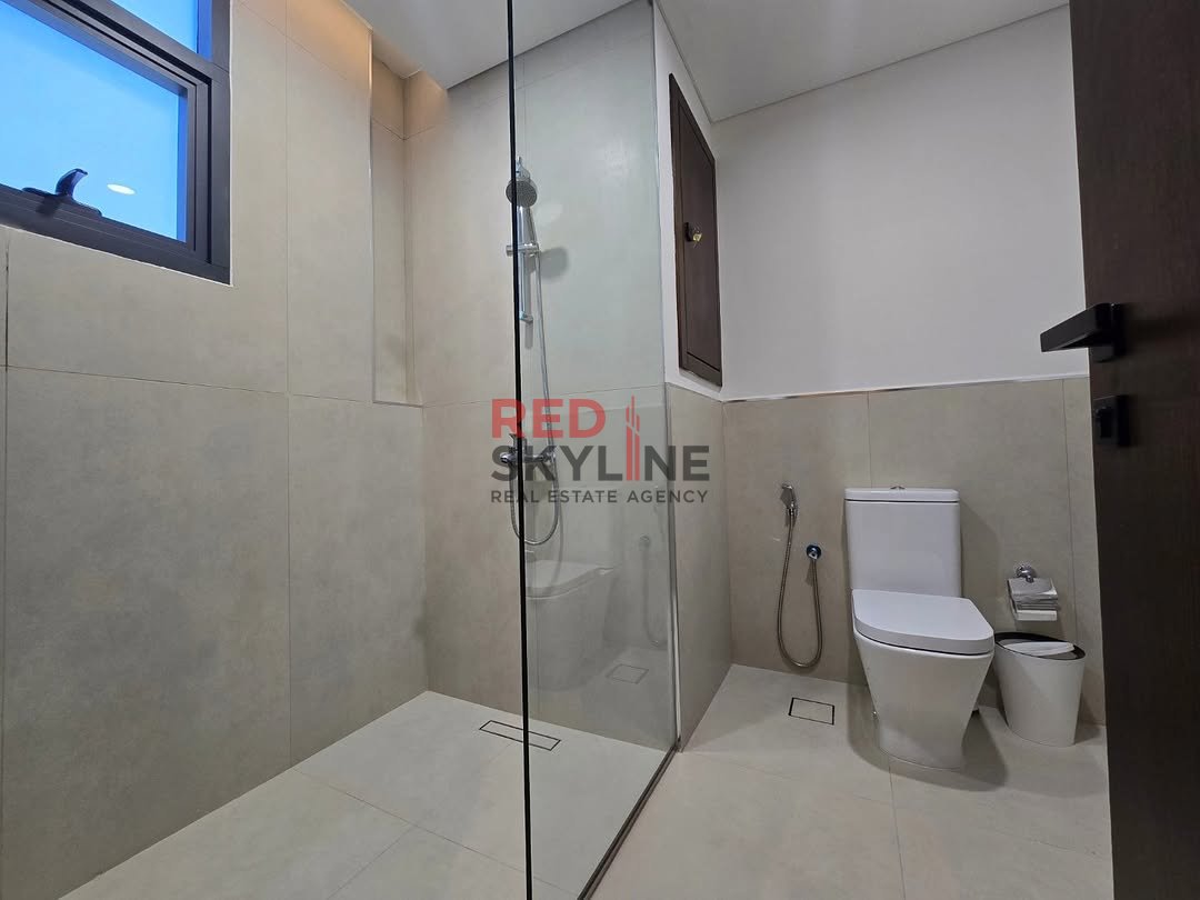 2 Bedroom Apartment in Shatti Al Qurum - Photo 9