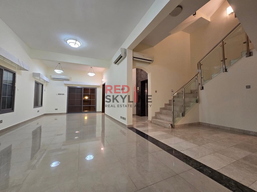 5 Bedroom Villa in Muscat - Photo 3