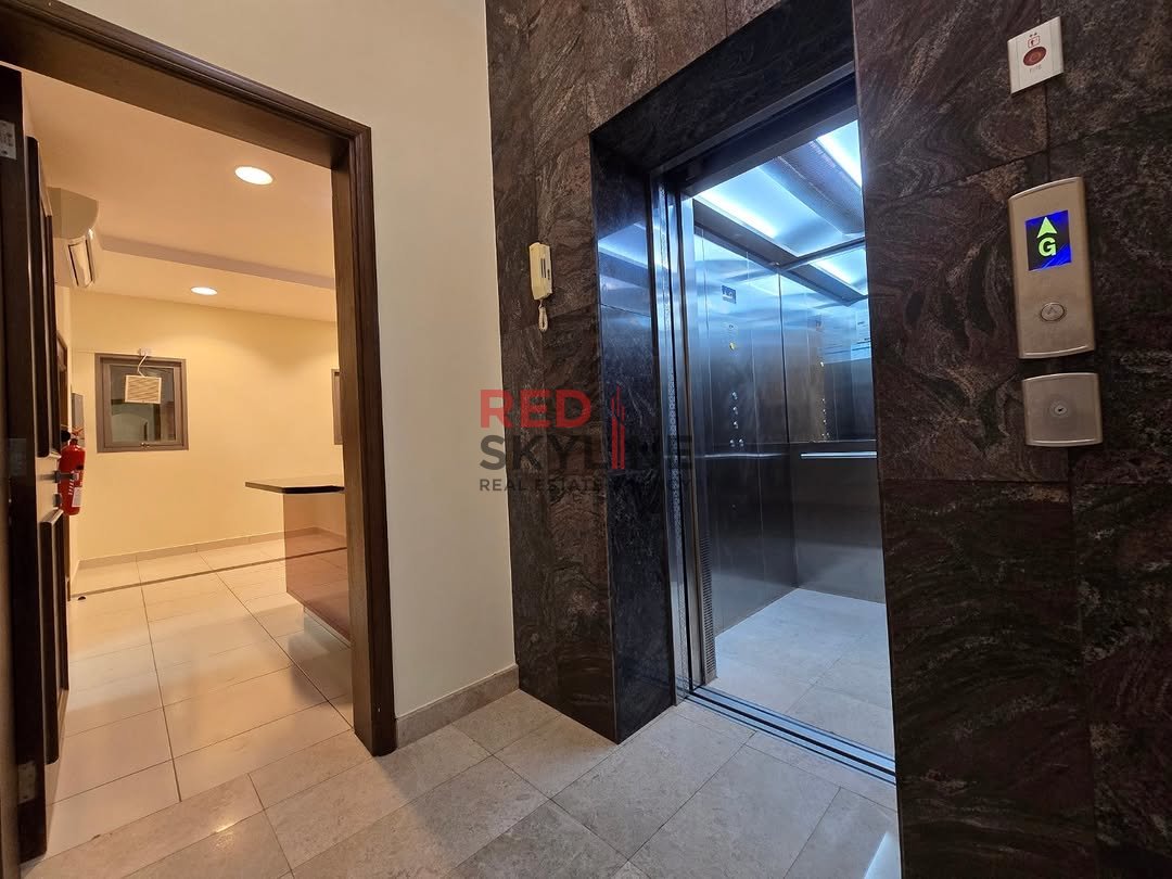 5 Bedroom Villa in Muscat - Photo 4