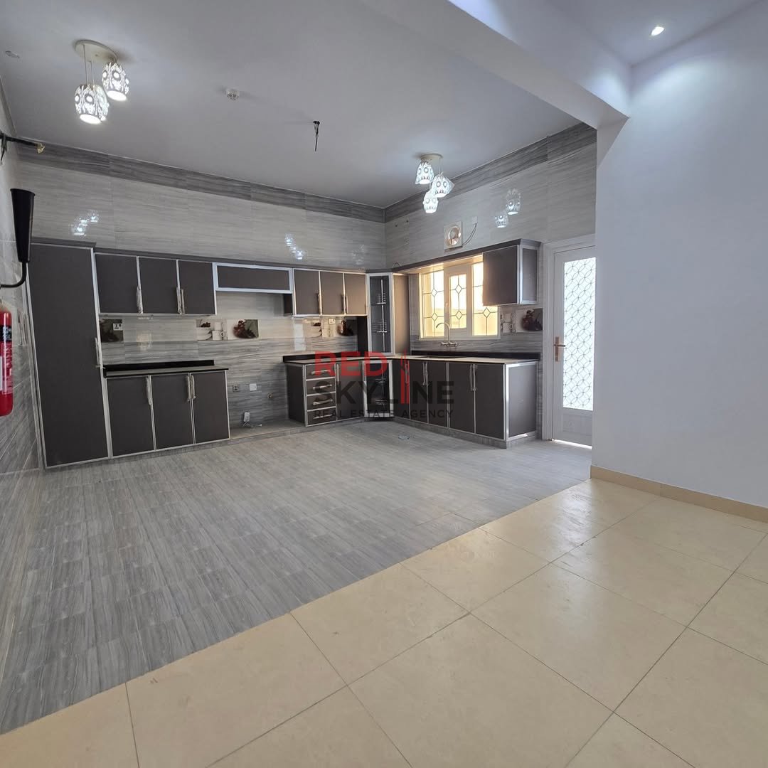 6 Bedroom Villa in Al Khuwair - Photo 8