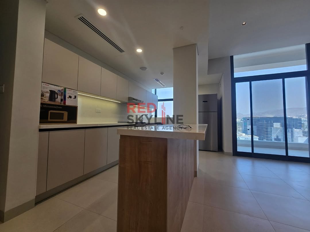 1 Bedroom Apartment in Shatti Al Qurum - Photo 2