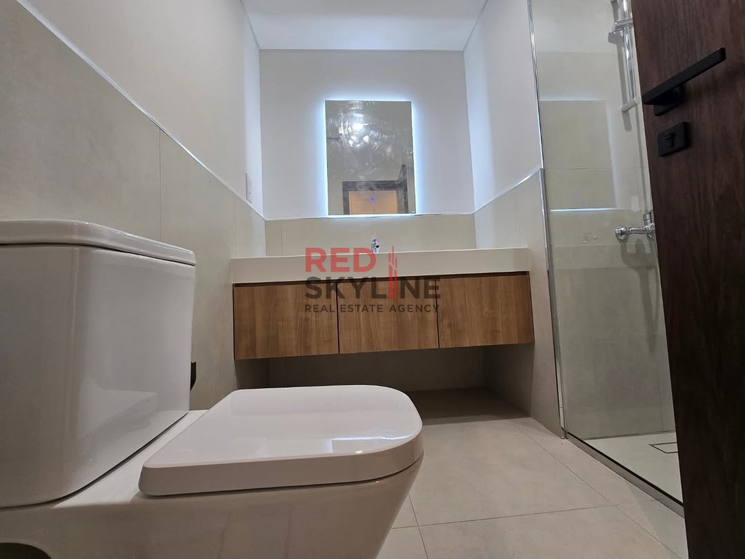 1 Bedroom Apartment in Shatti Al Qurum - Photo 7