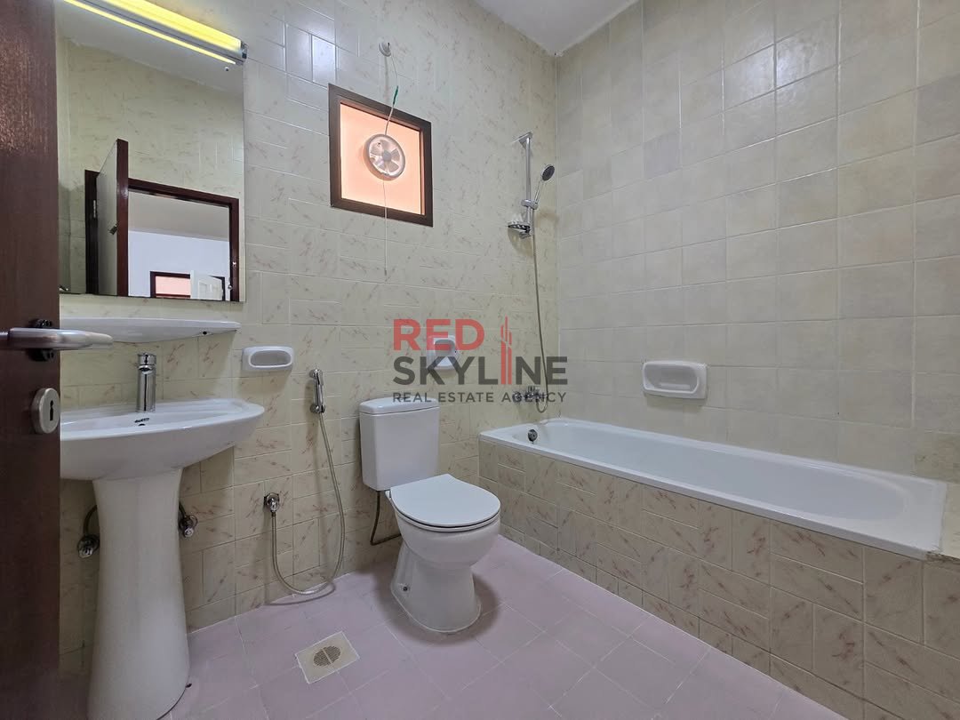 2 Bedroom Apartment in Shatti Al Qurum - Photo 5