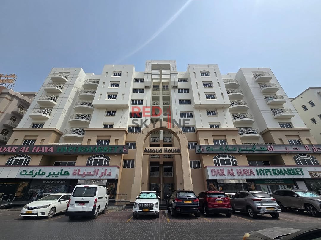 3 BR Apartment in Al Khuwair