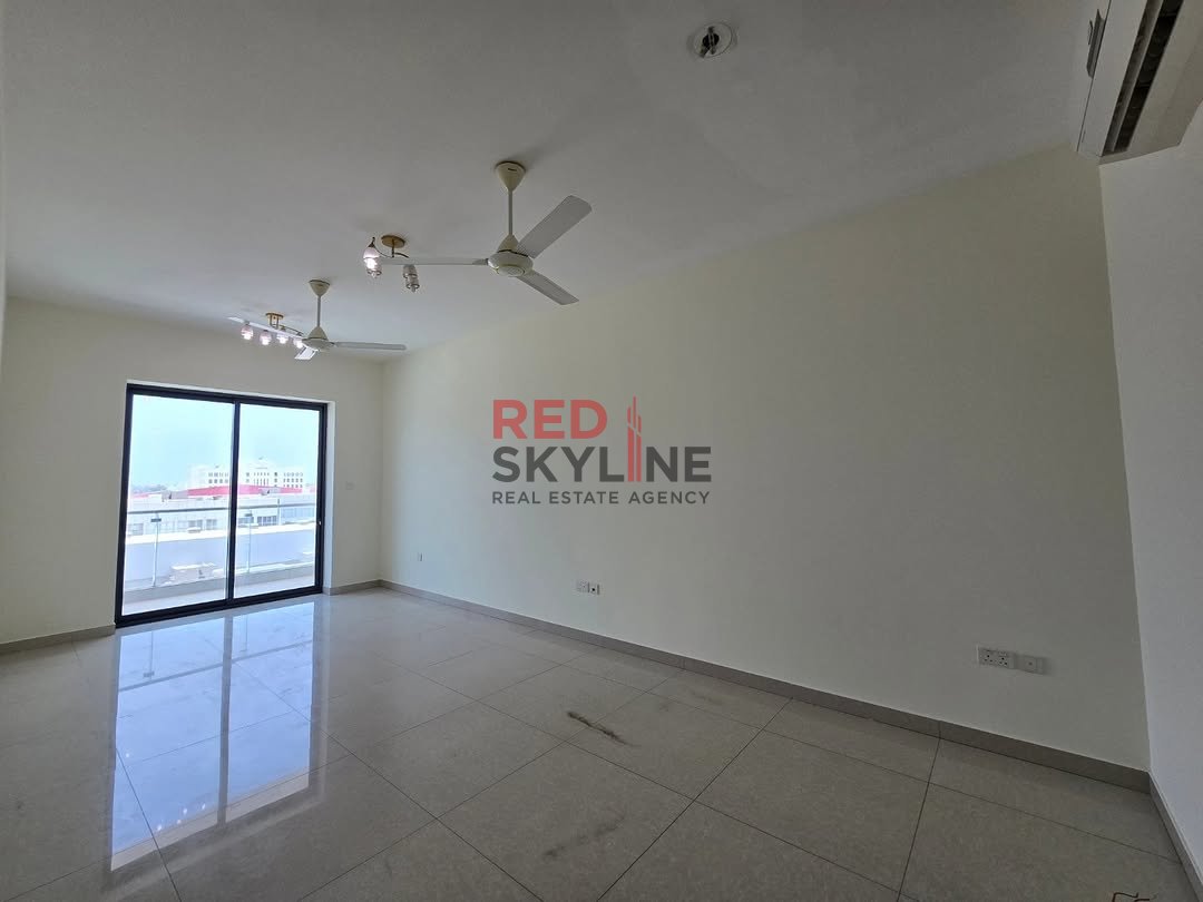 2 Bedroom Apartment in Al Khuwair - Photo 3