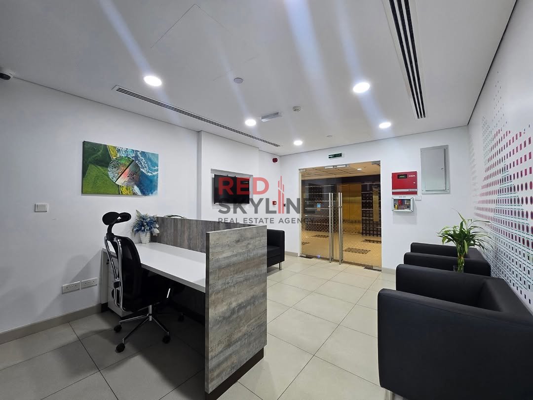 Office in Shatti Al Qurum - Photo 6