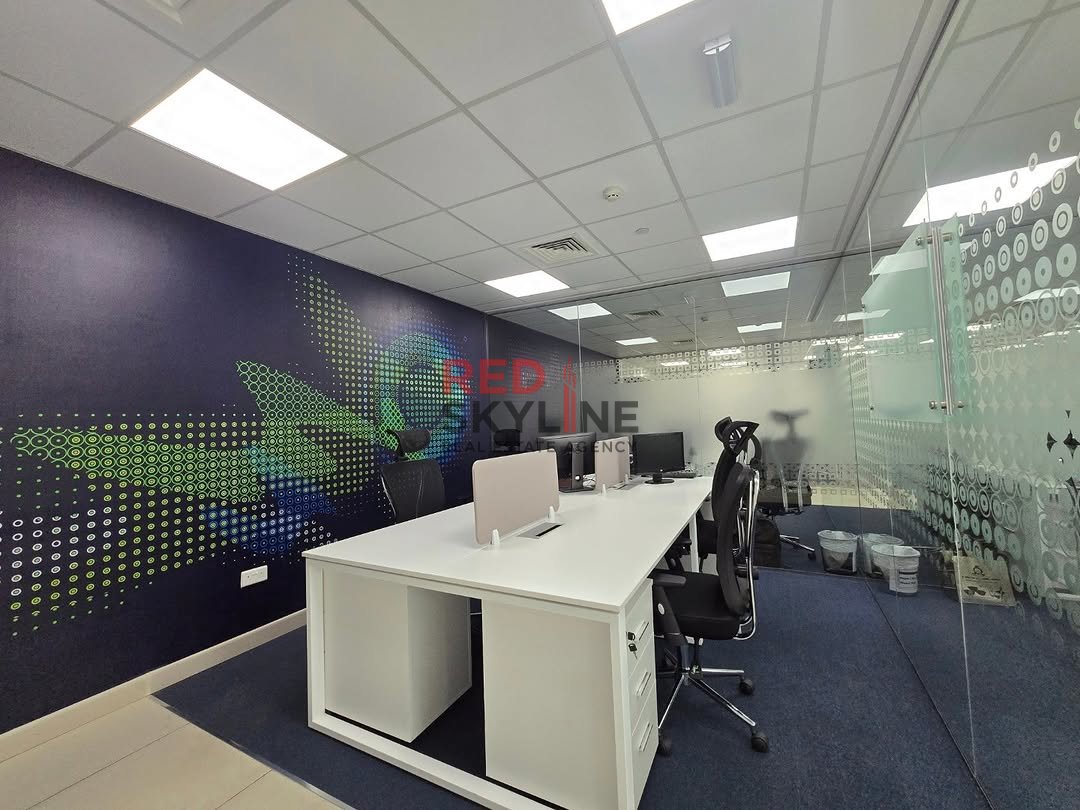 Office in Shatti Al Qurum - Photo 7