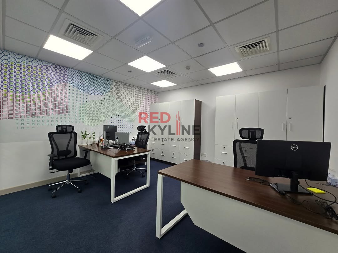 Office in Shatti Al Qurum - Photo 11