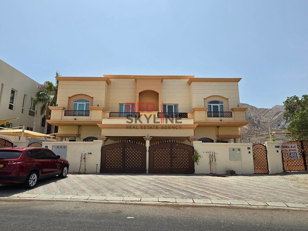 3 BR Villa in Al Khuwair