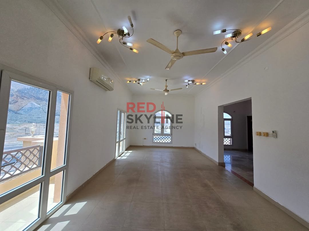 3 Bedroom Villa in Al Khuwair - Photo 6