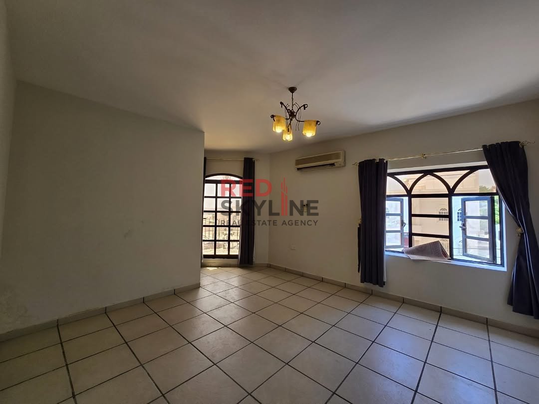 3 Bedroom Villa in Al Khuwair - Photo 6