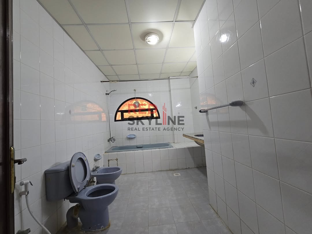 1 Bedroom Apartment in Al Khuwair - Photo 5