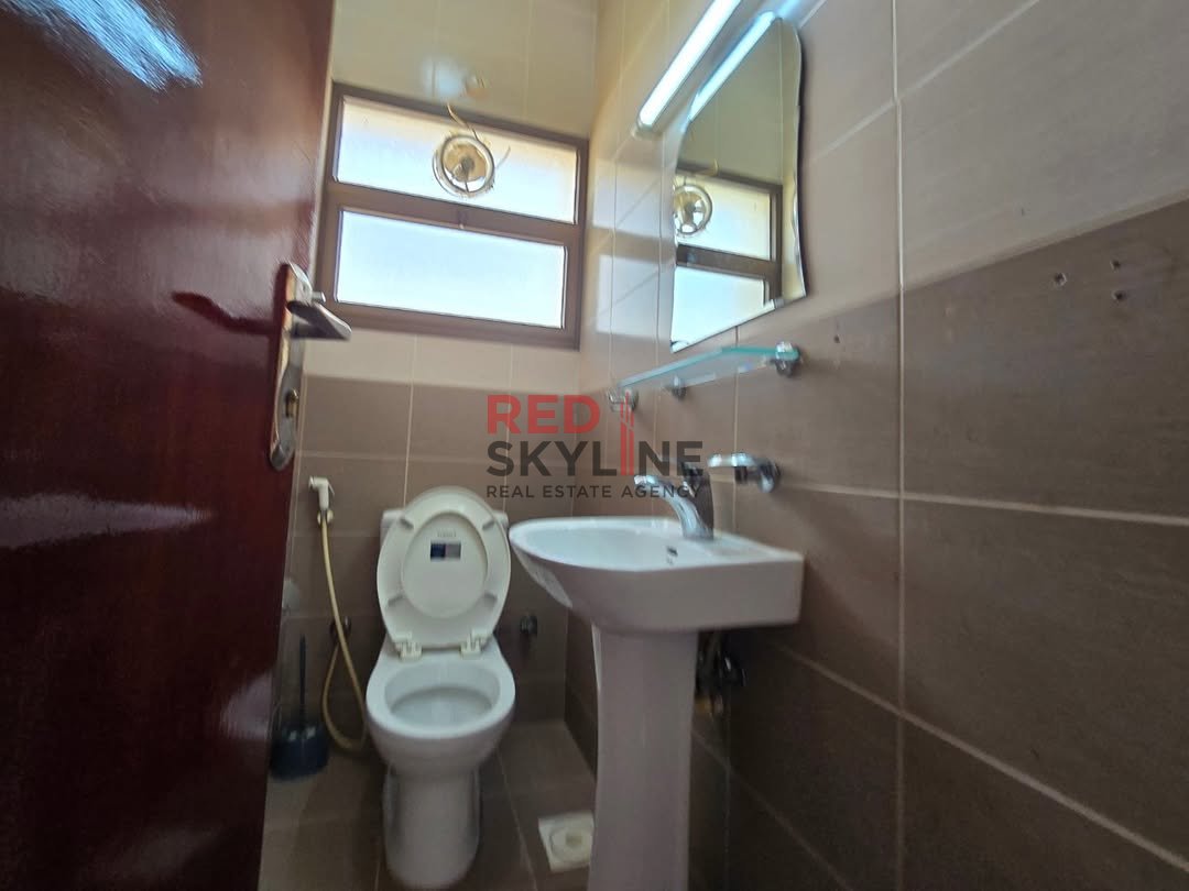 2 Bedroom Apartment in Al Khuwair - Photo 4