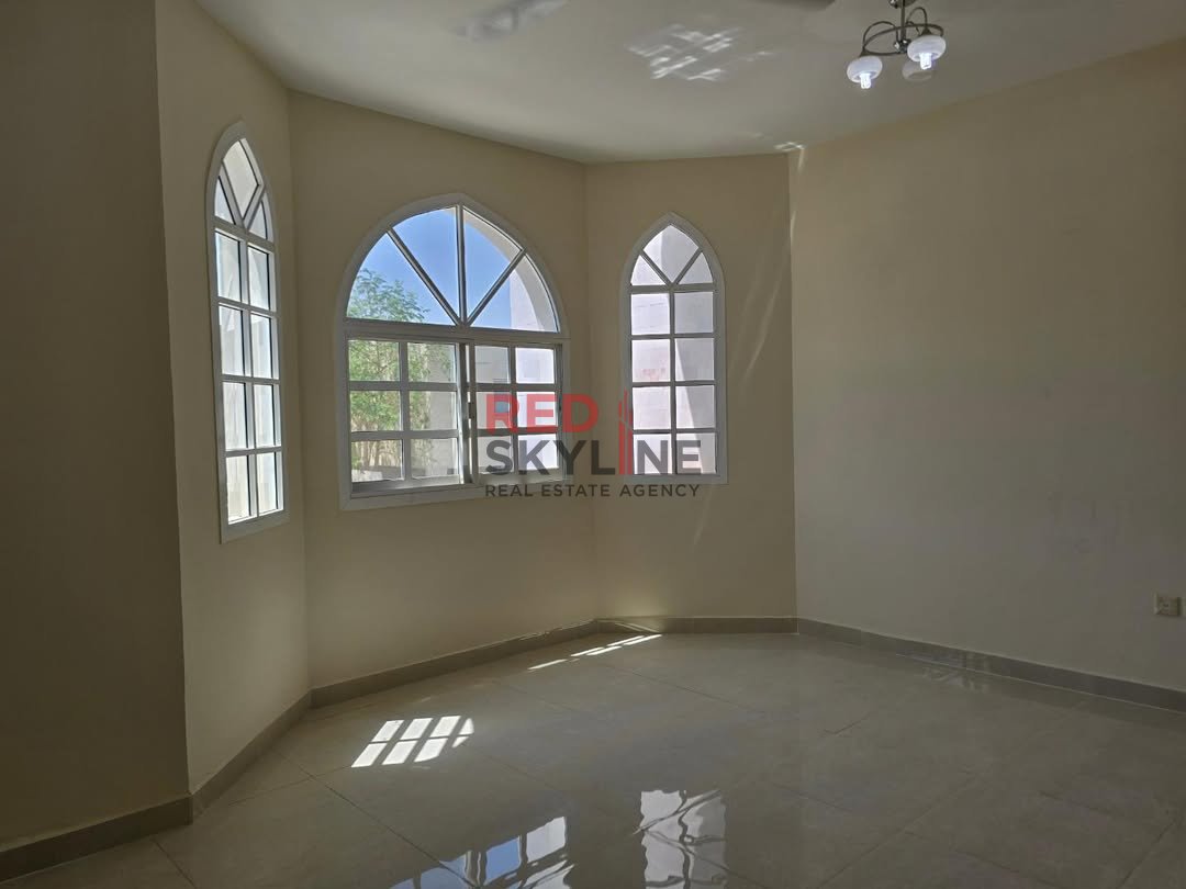 3 Bedroom Warehouse in Muscat - Photo 9