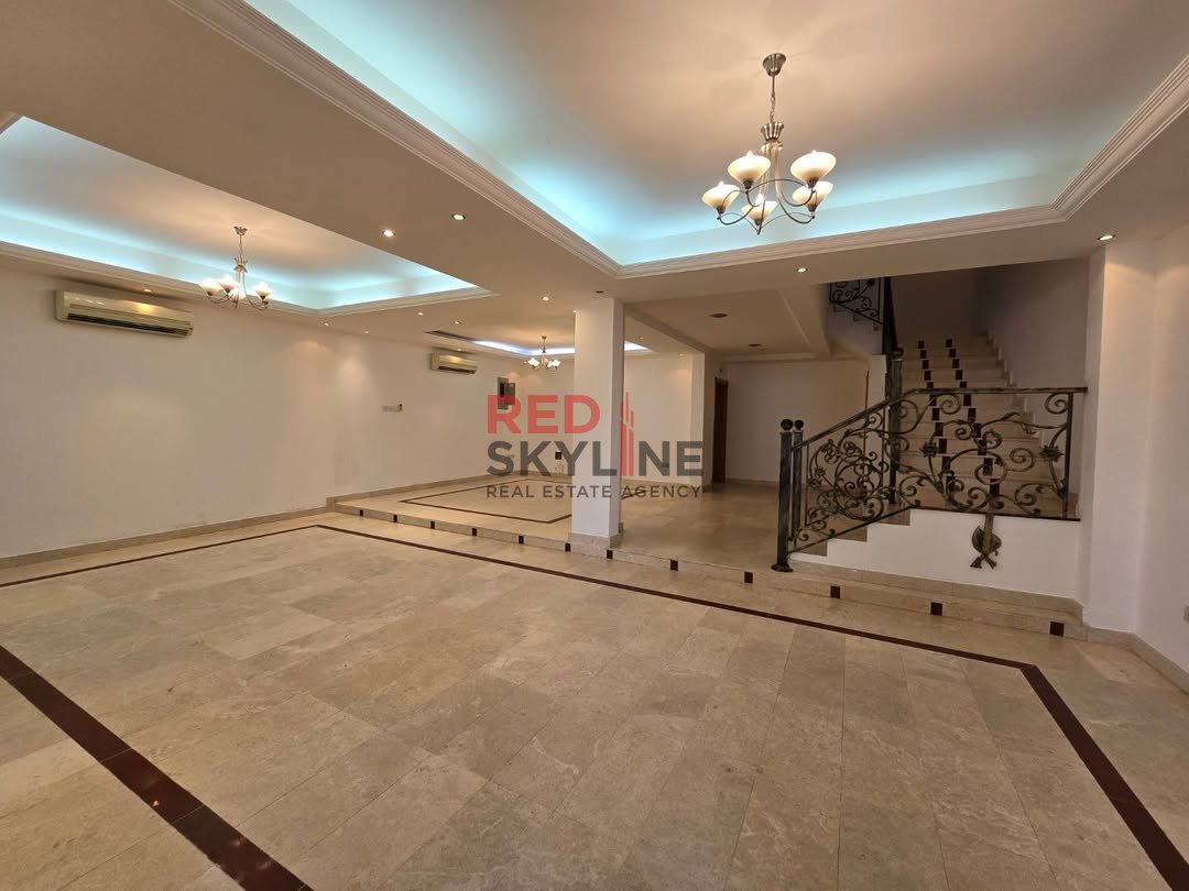 5 Bedroom Warehouse in Muscat - Photo 3