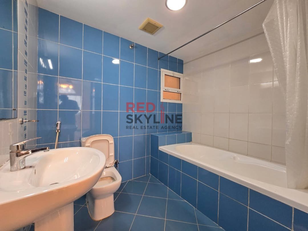 5 Bedroom Warehouse in Muscat - Photo 6