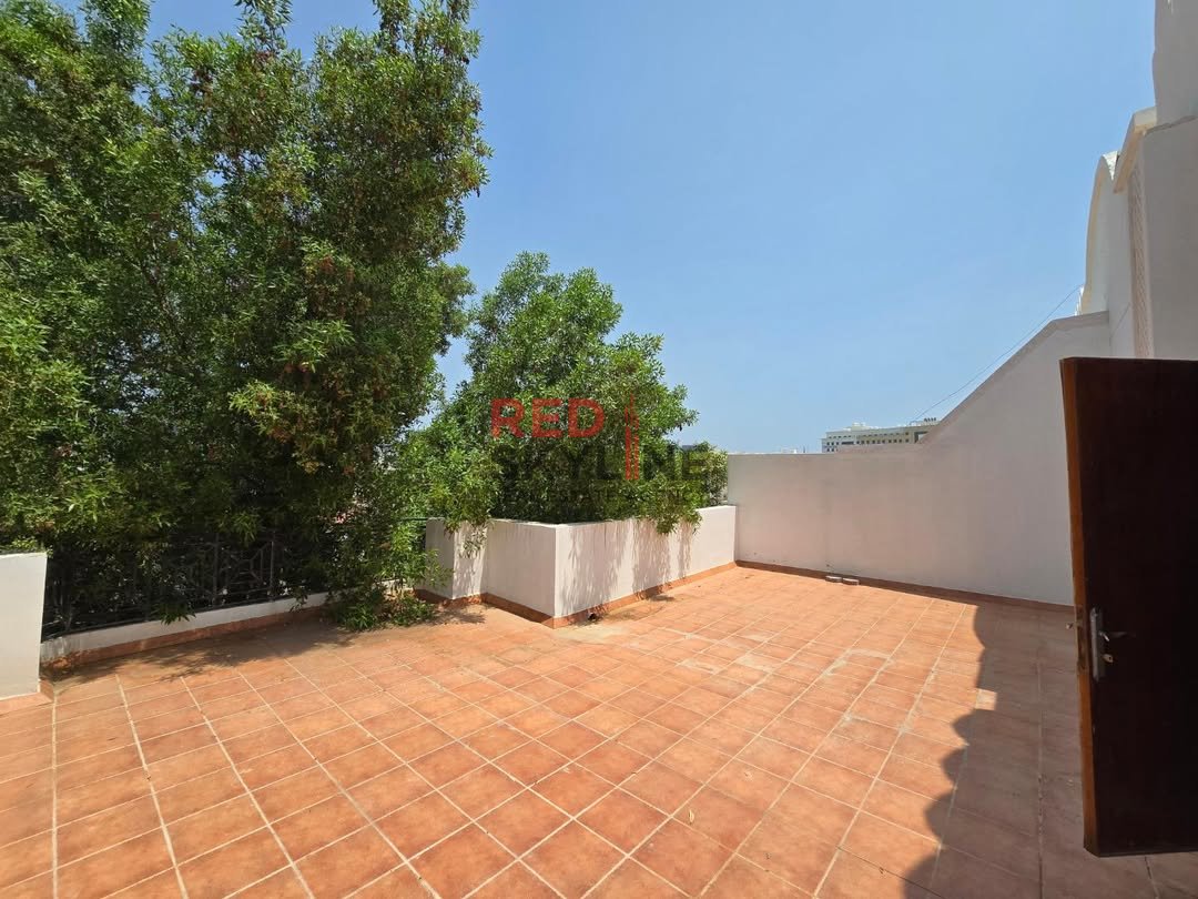 5 Bedroom Warehouse in Muscat - Photo 14