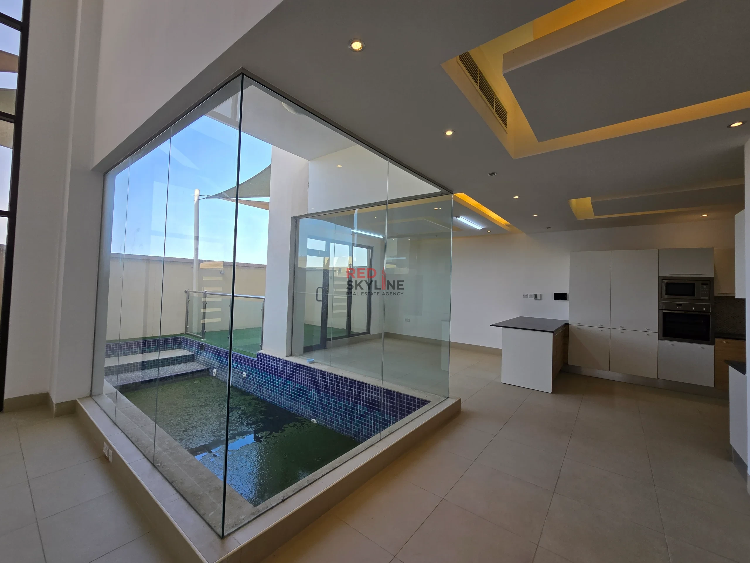 4 Bedroom Townhouse in Muscat Hills - Photo 8